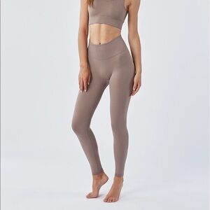 LA PIEL Seamless High Waist Ribbed Legging